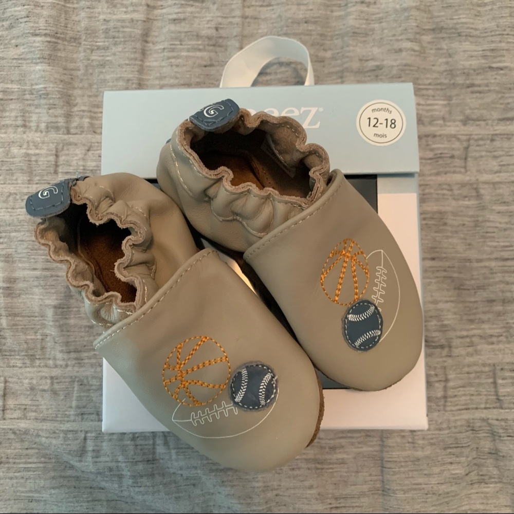 Dream Big Taupe Robeez Shoes - 12-18 months